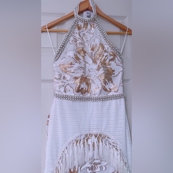 Dress Chic White and Gold Patterned Dress with Fringe - Picture 4 of 8